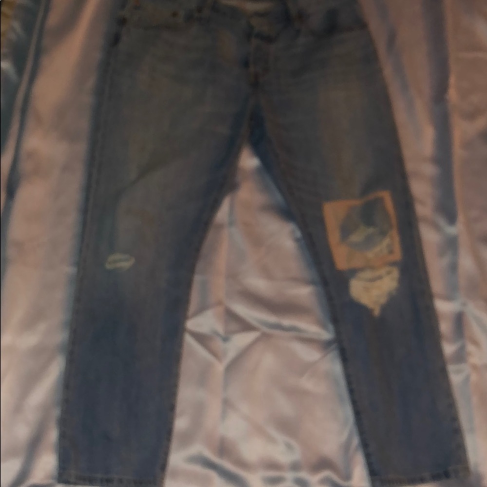 Levis - Picture 3 of 7